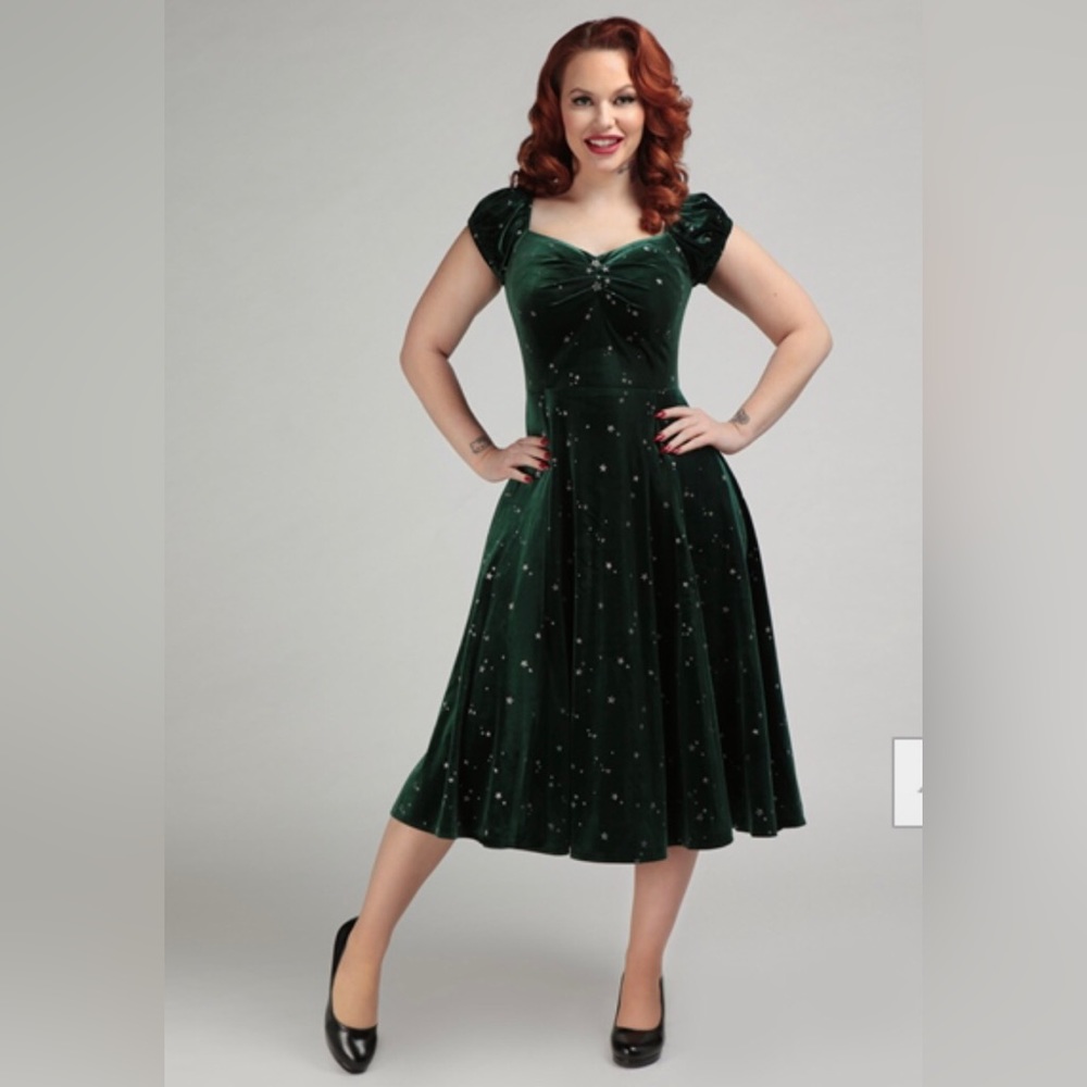 NWT Green Dolores Collectif Holiday Glitter 1950’s Doll Dress